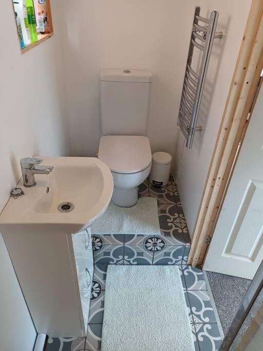 Private Suite In Oxfordshire, A40 Witney Eksteriør bilde